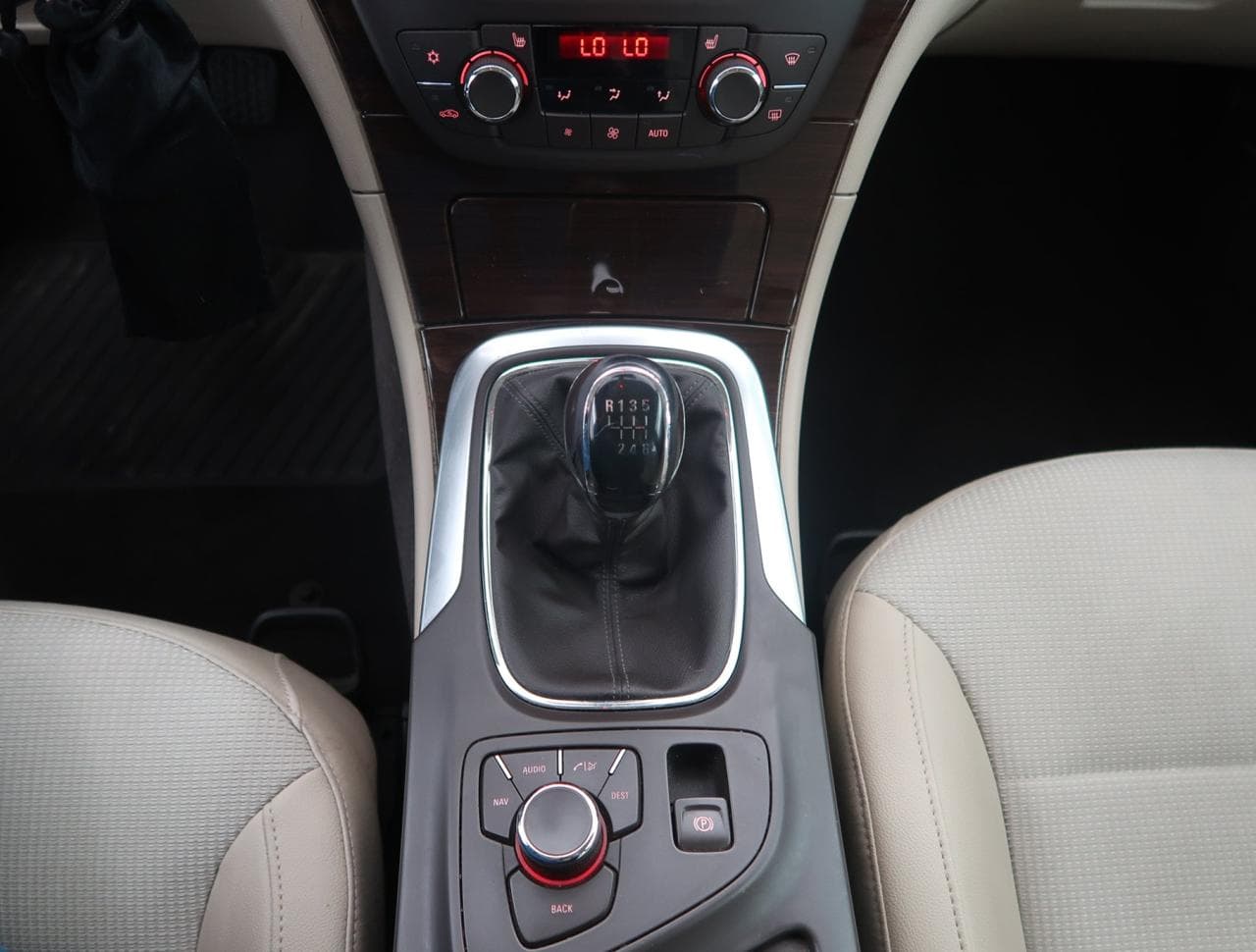 2011 Opel INSIGNIA - 19