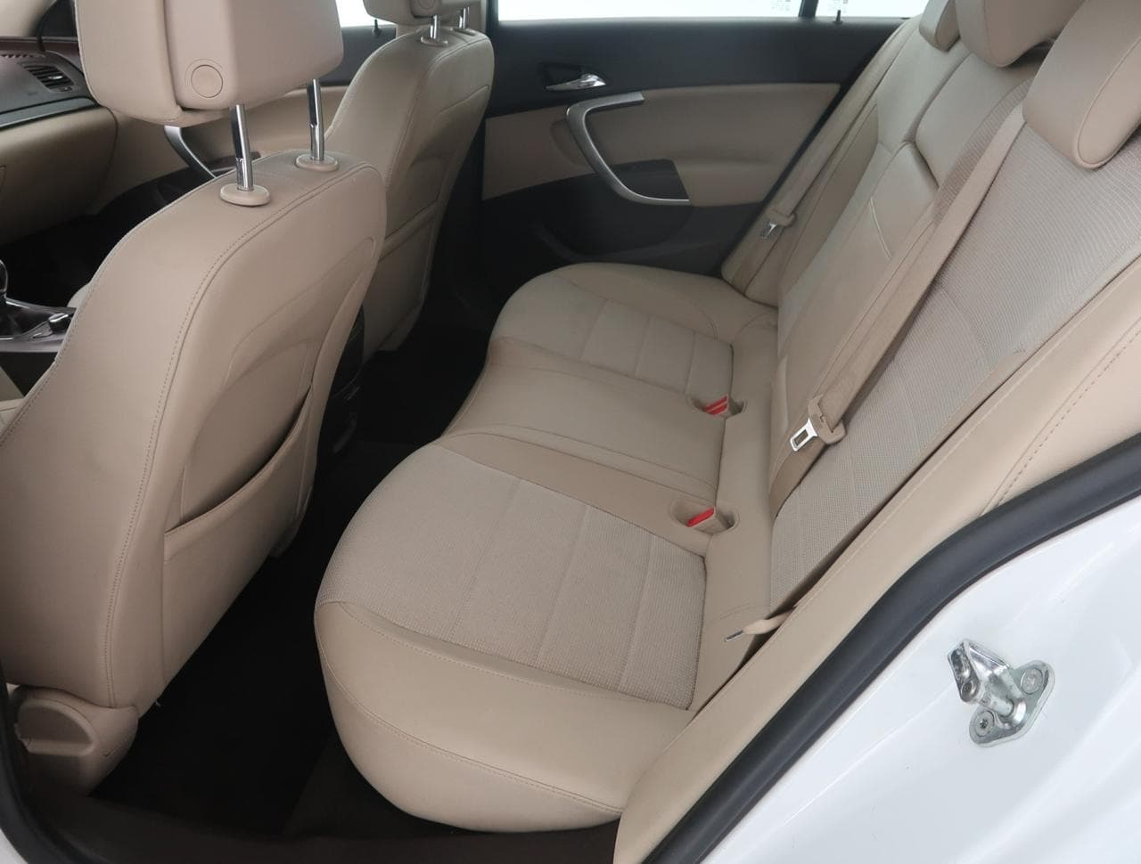 2011 Opel INSIGNIA - 15