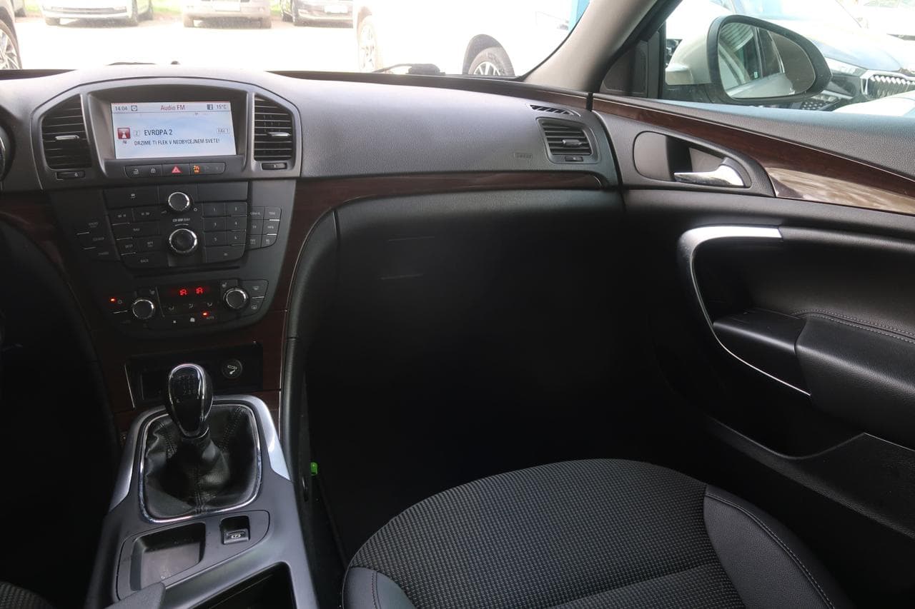 2010 Opel INSIGNIA - 15