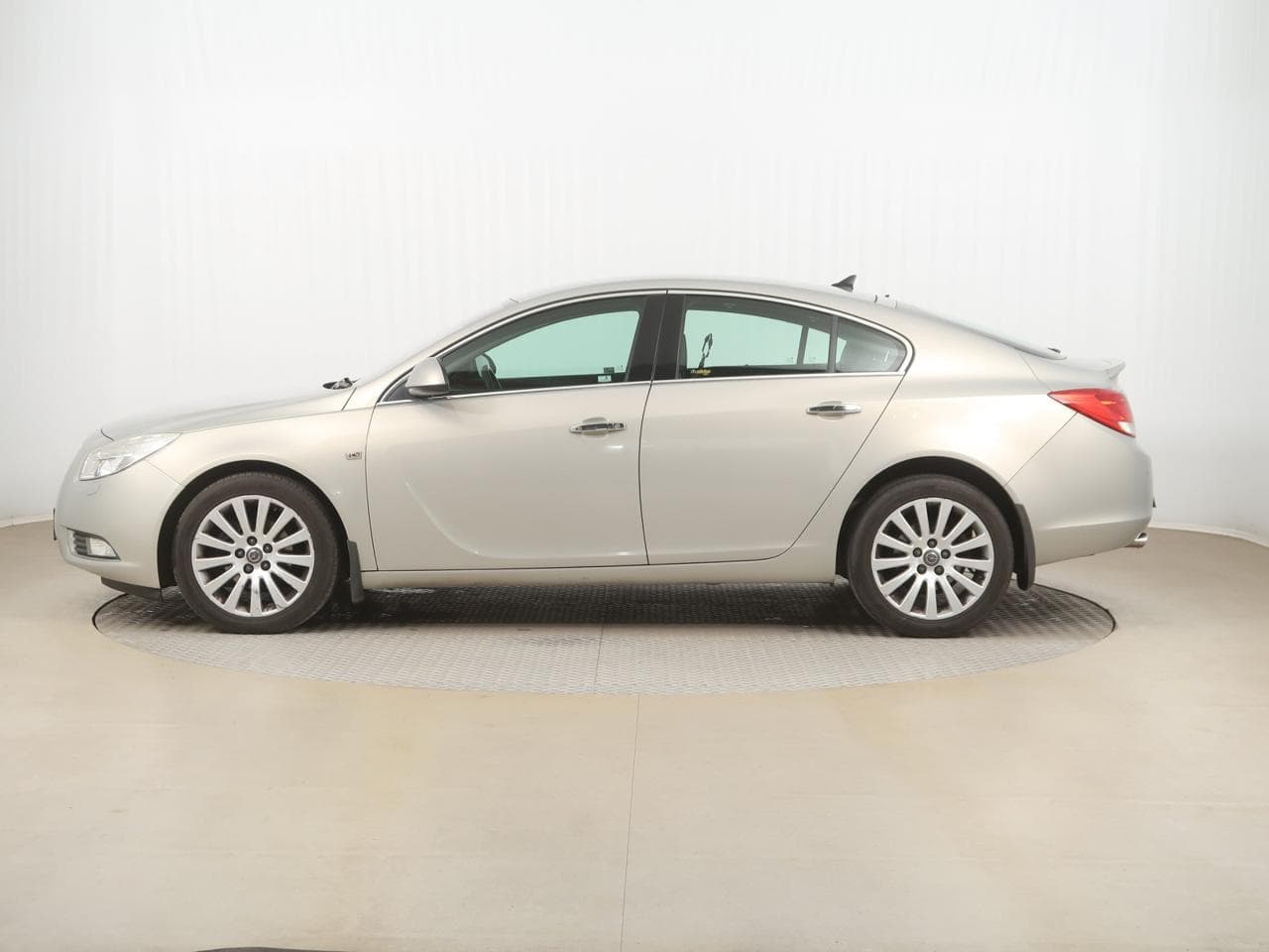 2010 Opel INSIGNIA - 4