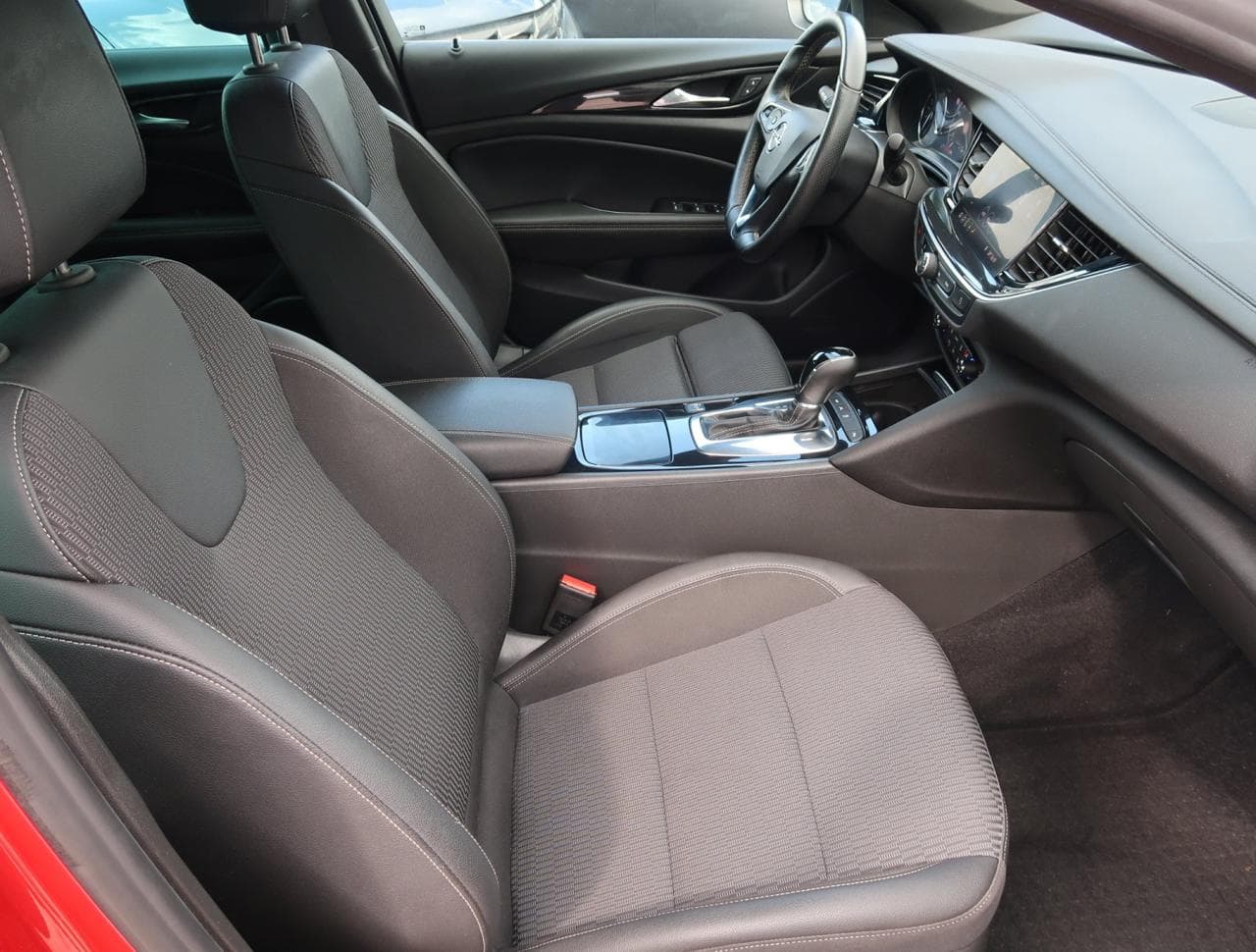 2020 Opel INSIGNIA - 12