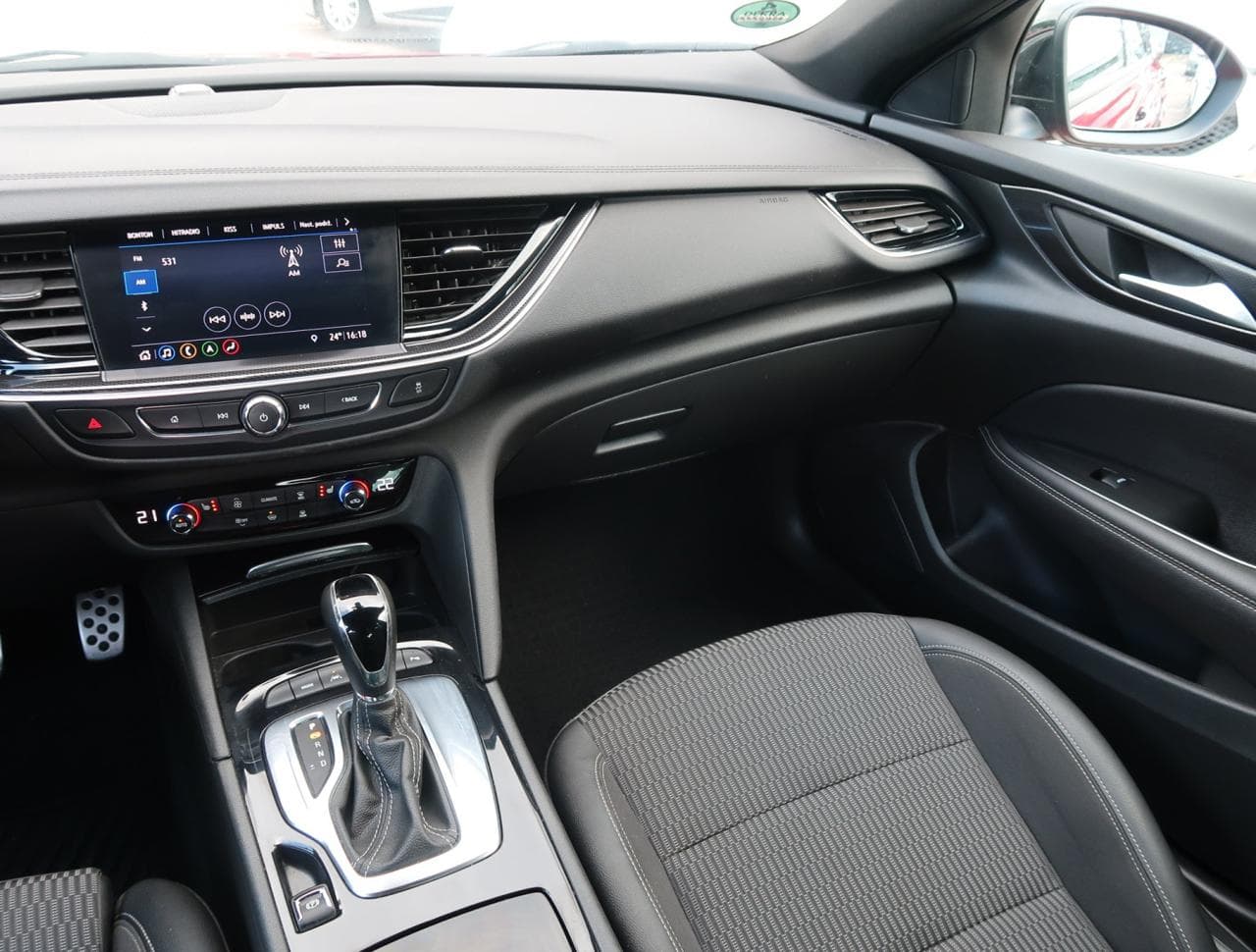 2020 Opel INSIGNIA - 11