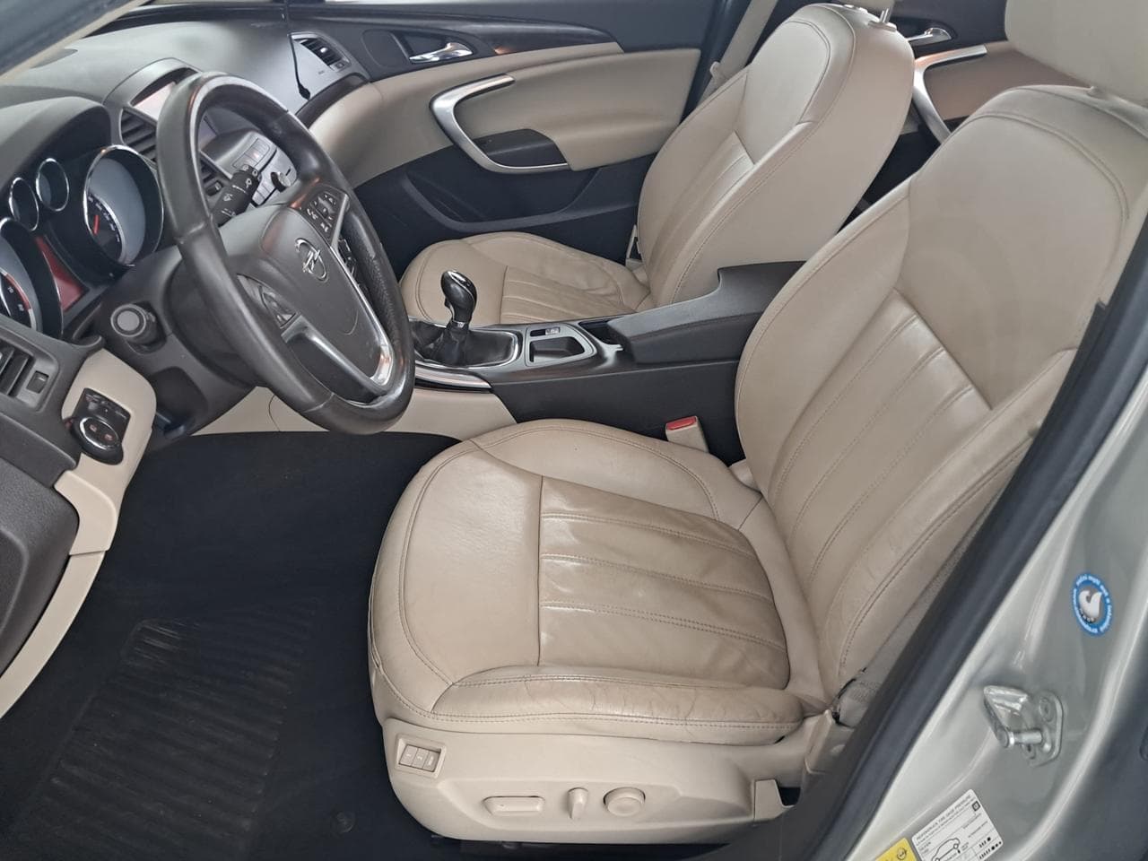 2009 Opel INSIGNIA - 16