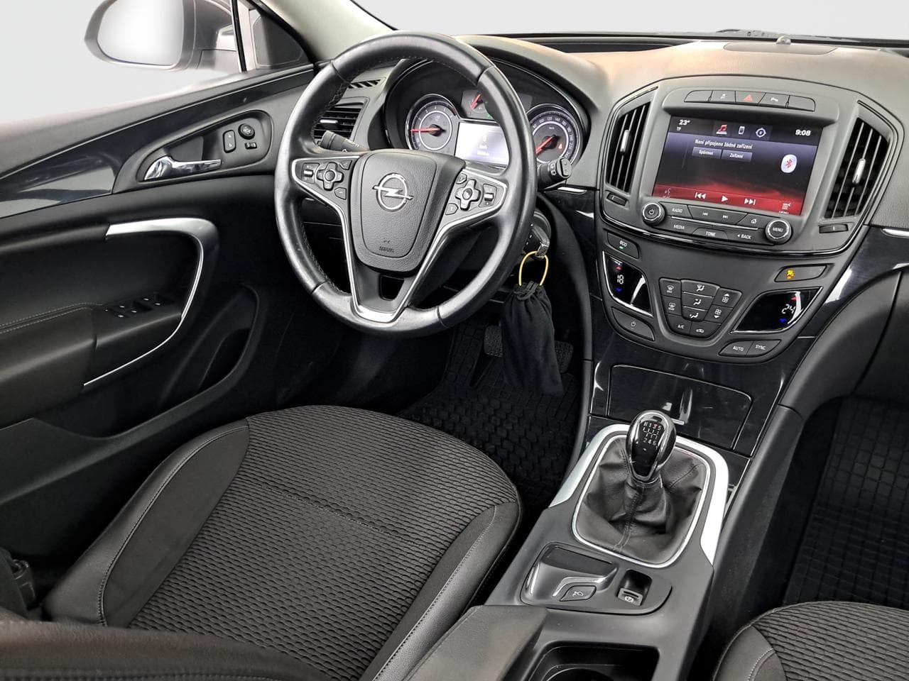 2013 Opel INSIGNIA - 9