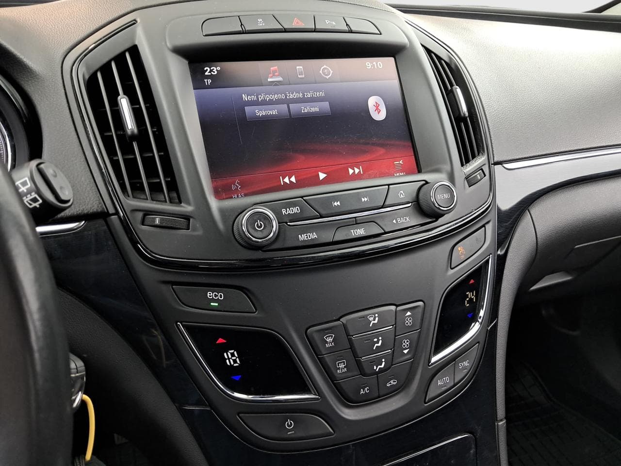 2013 Opel INSIGNIA - 18