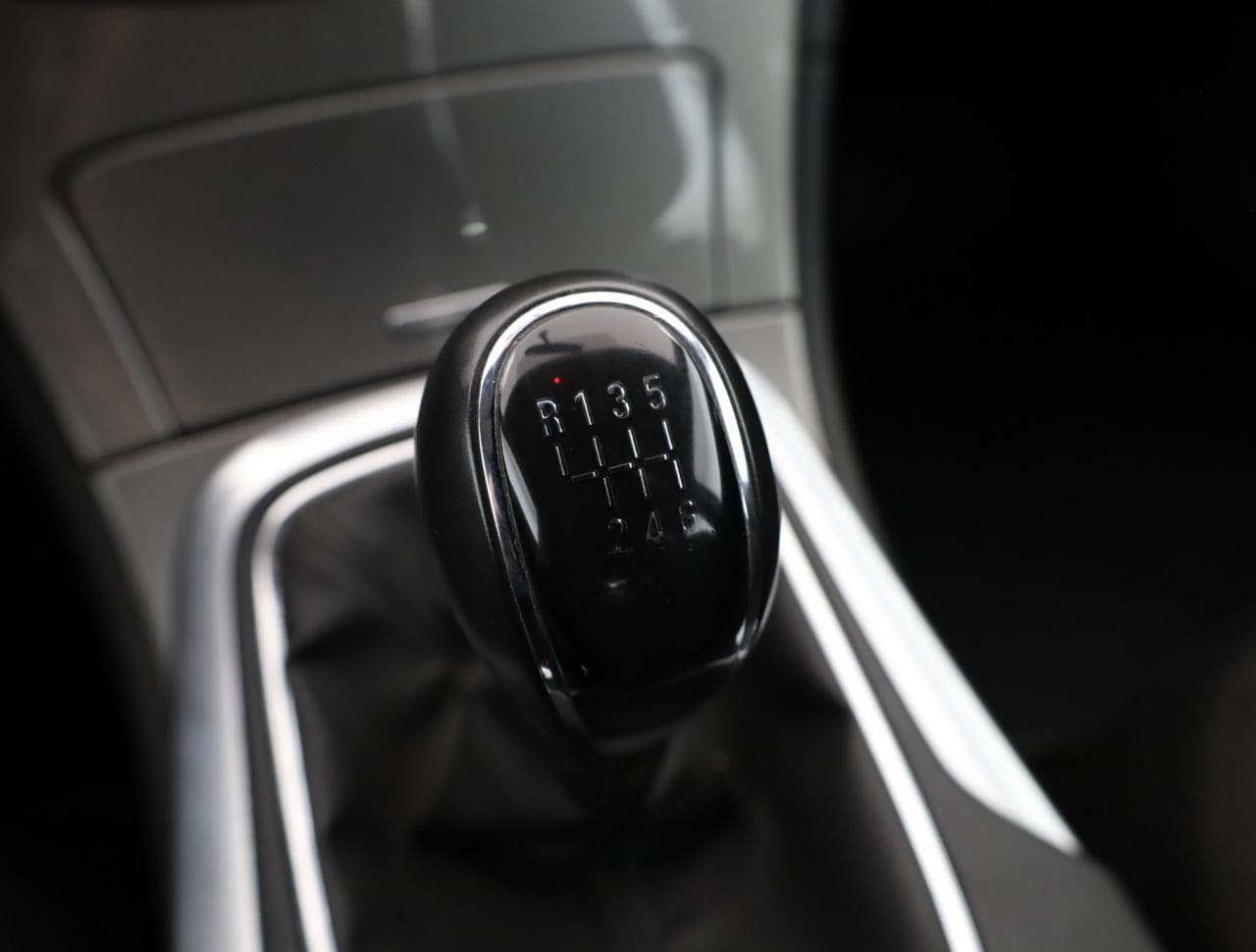2016 Opel INSIGNIA - 17