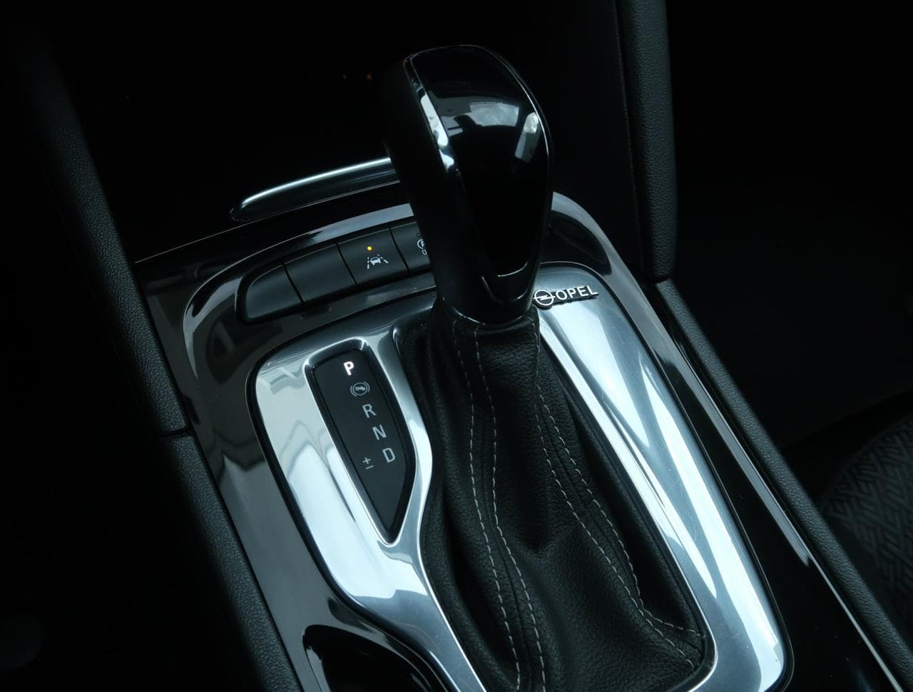 2019 Opel INSIGNIA - 19