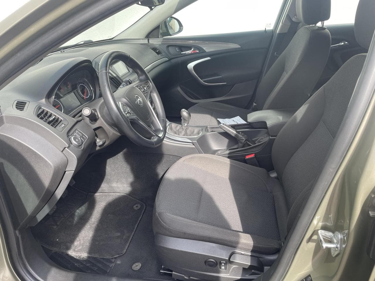 2015 Opel Insignia - 9