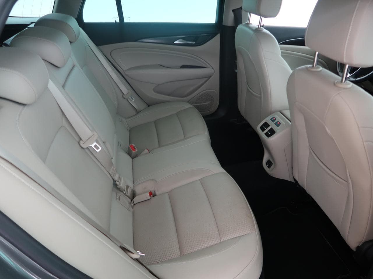 2019 Opel Insignia - 13