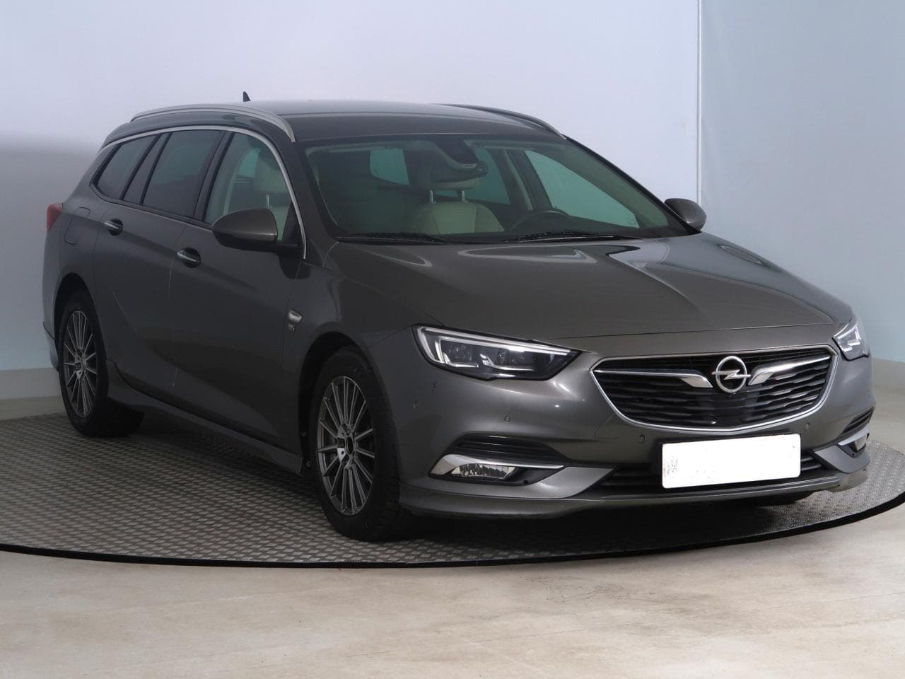 Opel Insignia 2.0 BiTurbo CDTI 154kW kombi