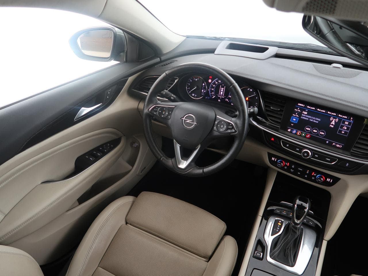 2019 Opel Insignia - 9