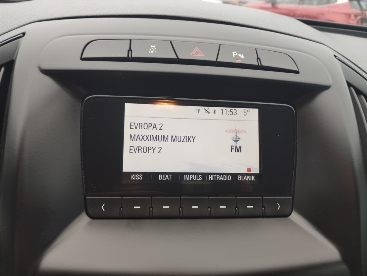 2015 Opel Insignia - 12