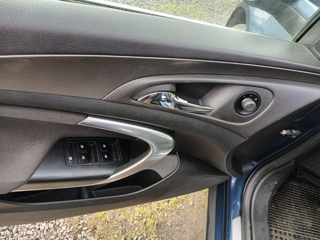 2012 Opel Insignia - 11