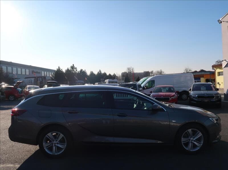 2018 Opel Insignia - 5