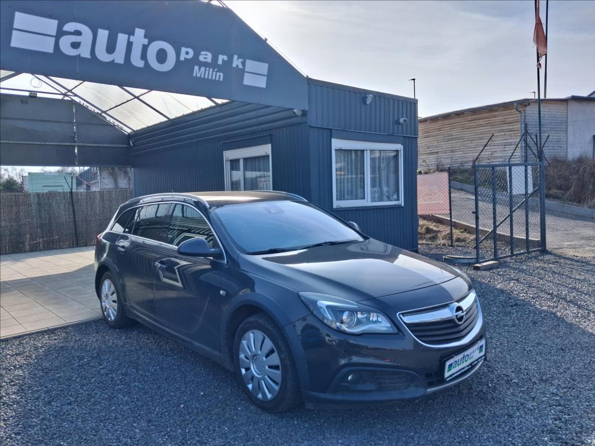 Opel Insignia 2,0 120kw , automat kombi