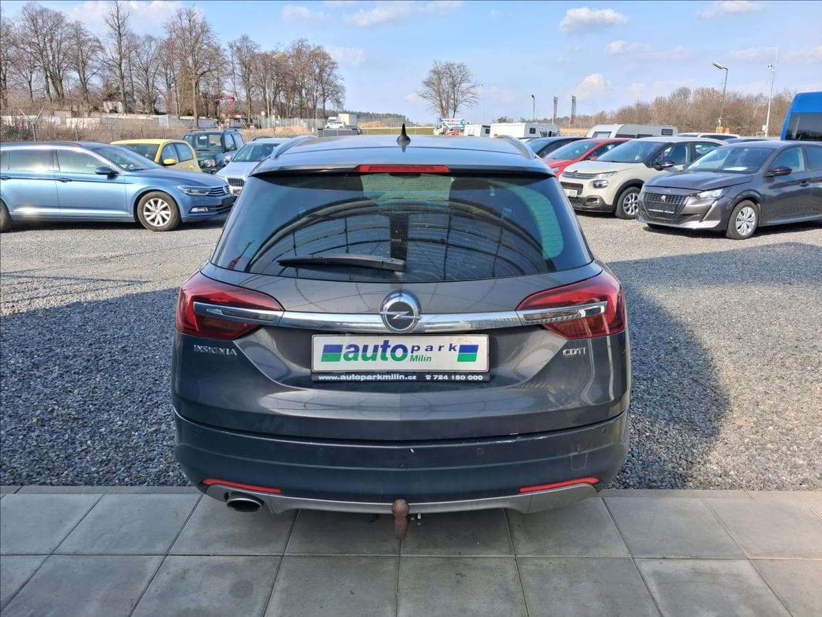 2015 Opel Insignia - 6