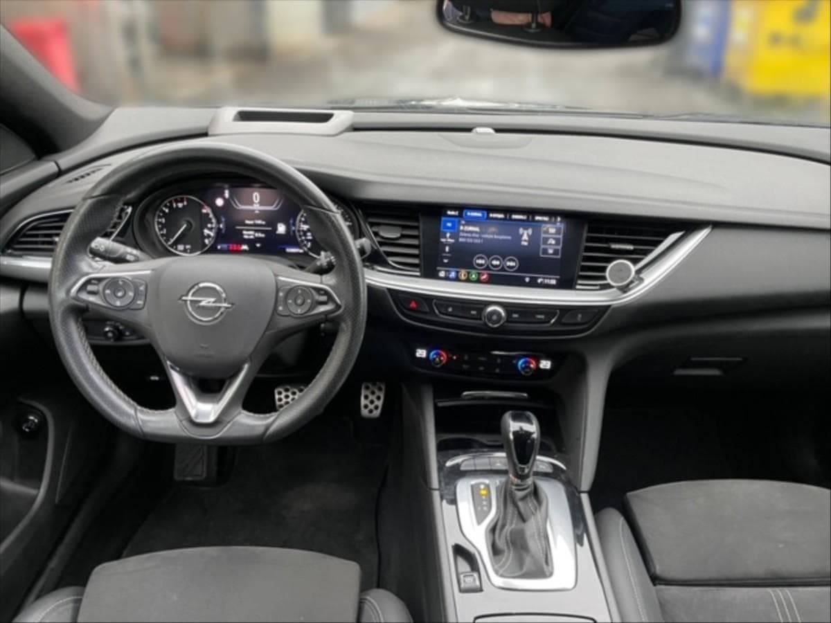 2021 Opel Insignia - 9