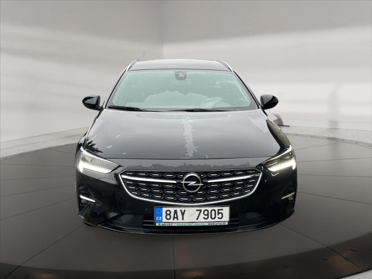 2021 Opel Insignia - 2