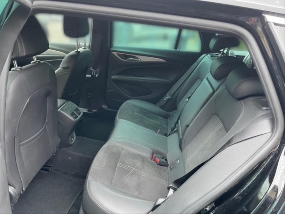 2021 Opel Insignia - 8