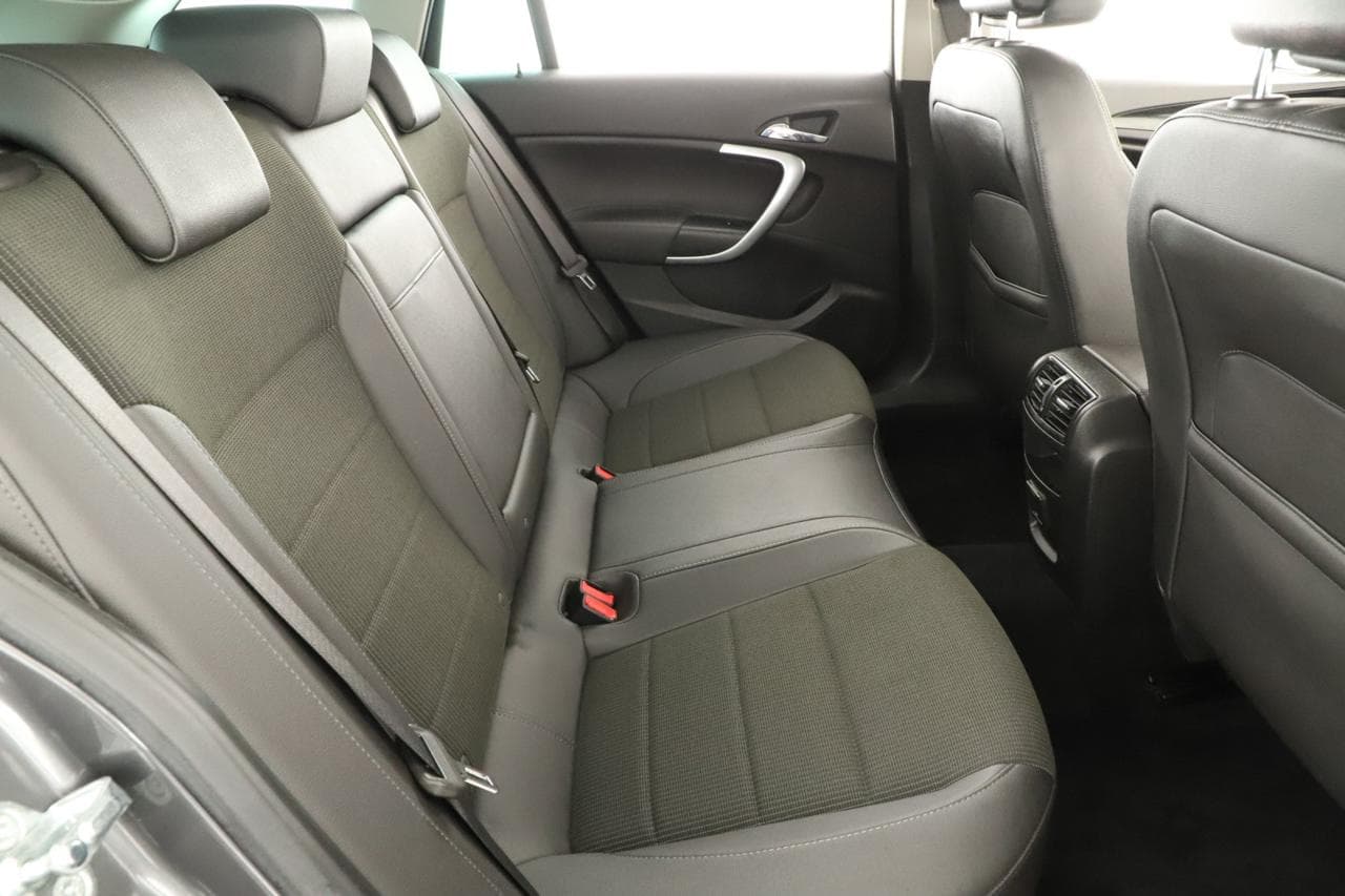 2009 Opel Insignia - 11