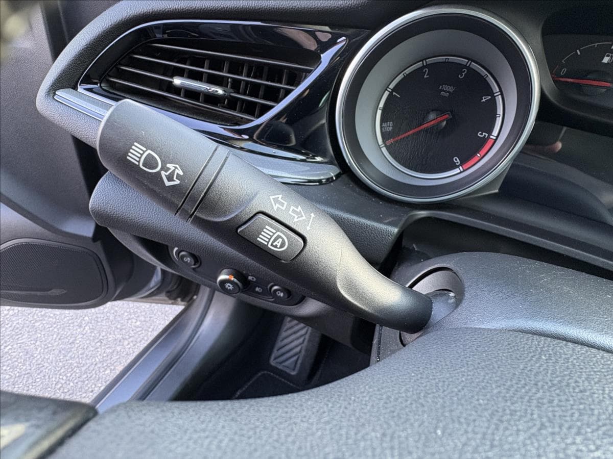 Opel INSIGNIA - 7