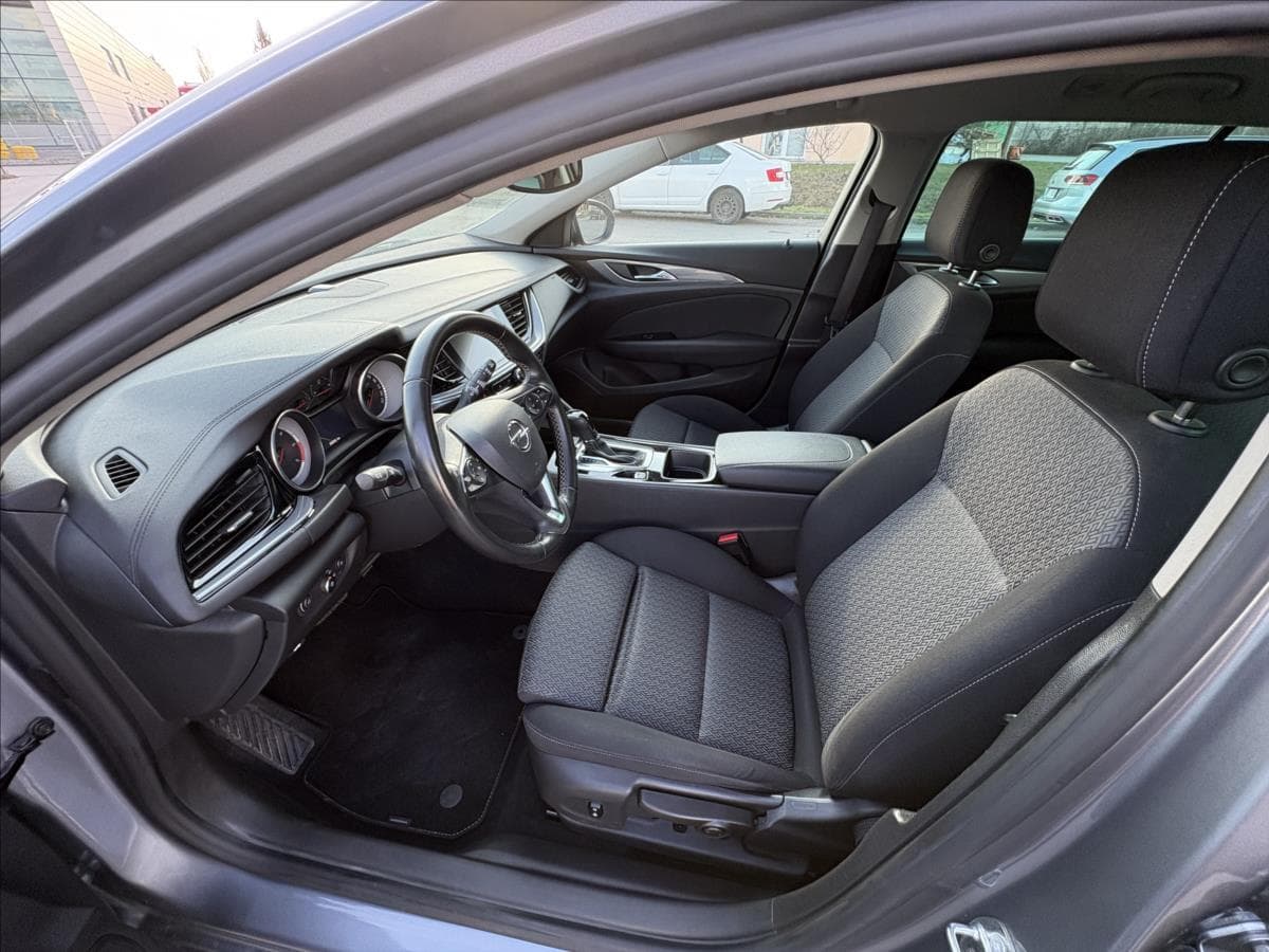 Opel INSIGNIA - 3