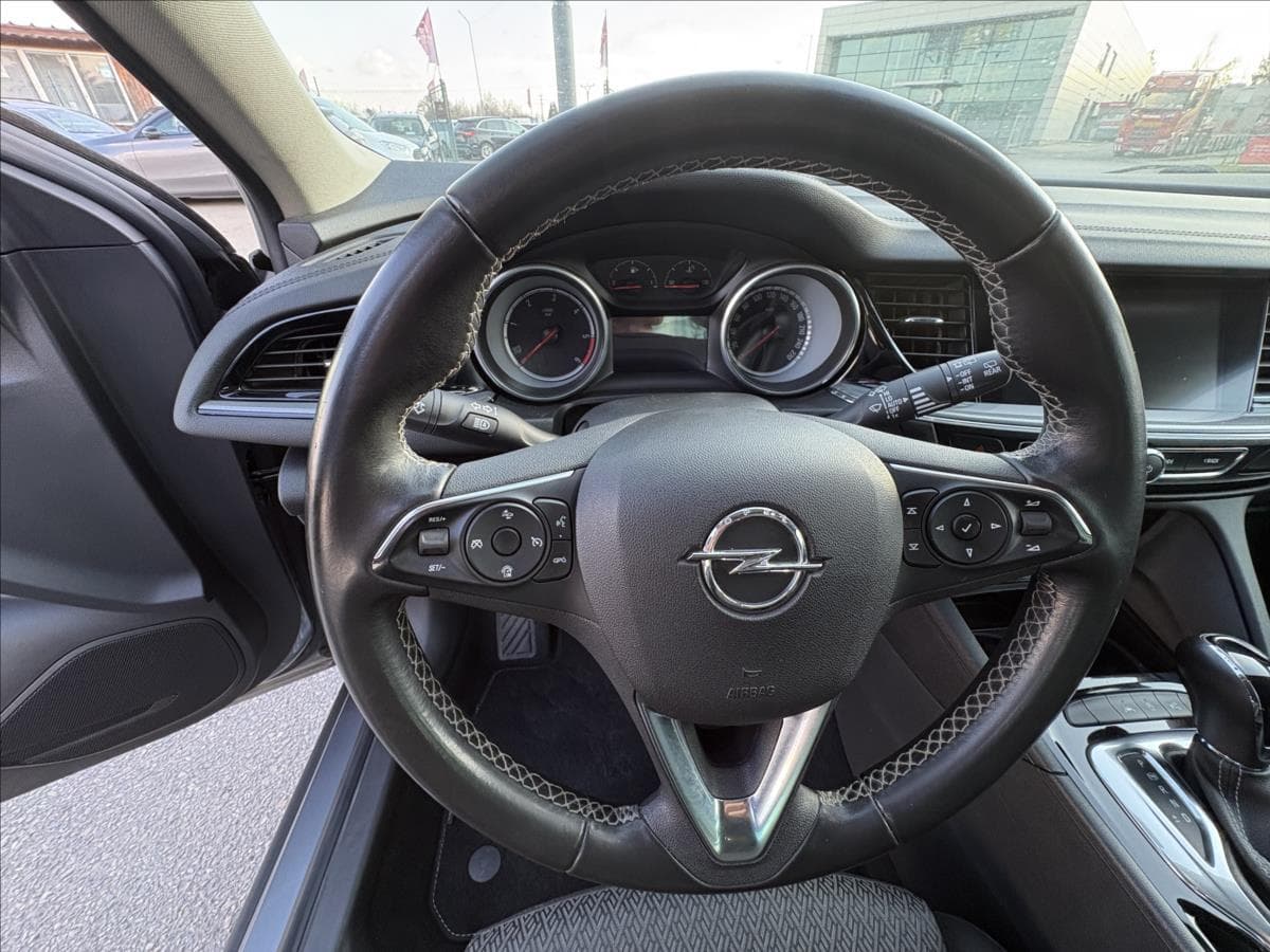 Opel INSIGNIA - 6