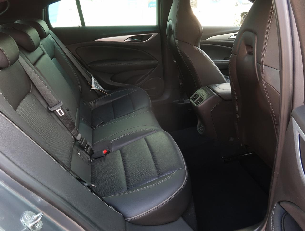 2021 Opel Insignia - 13