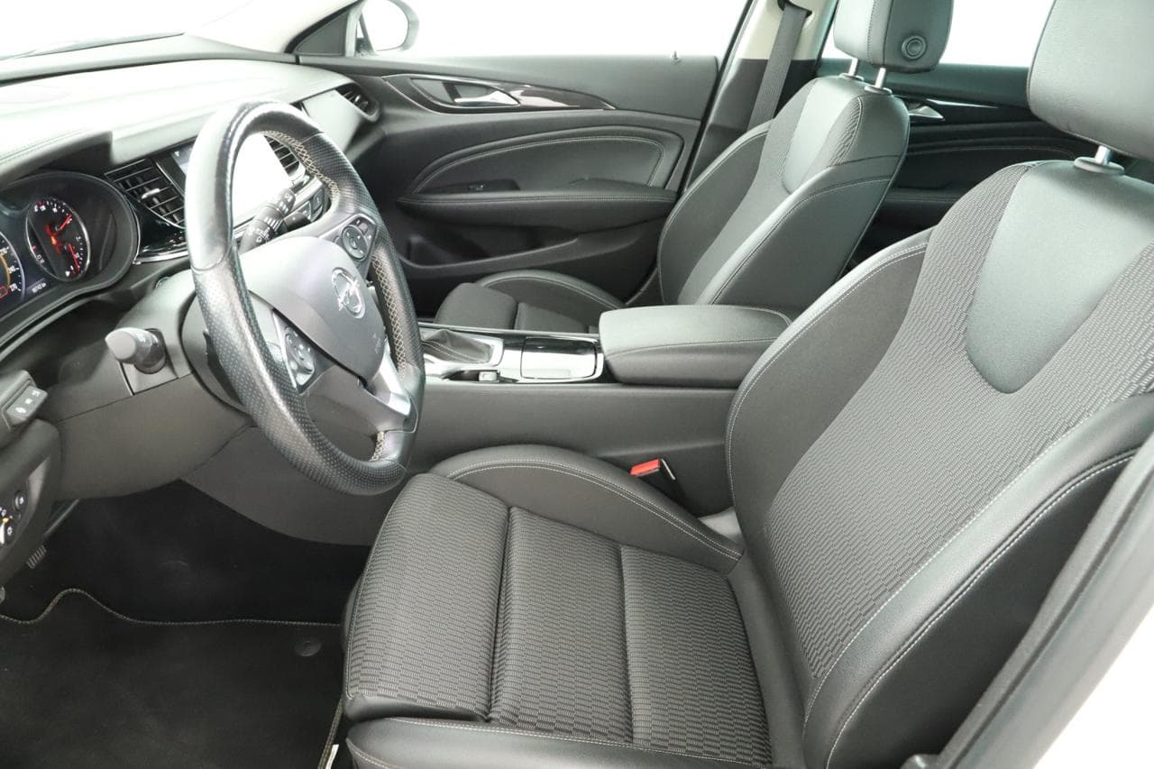 2018 Opel INSIGNIA - 13