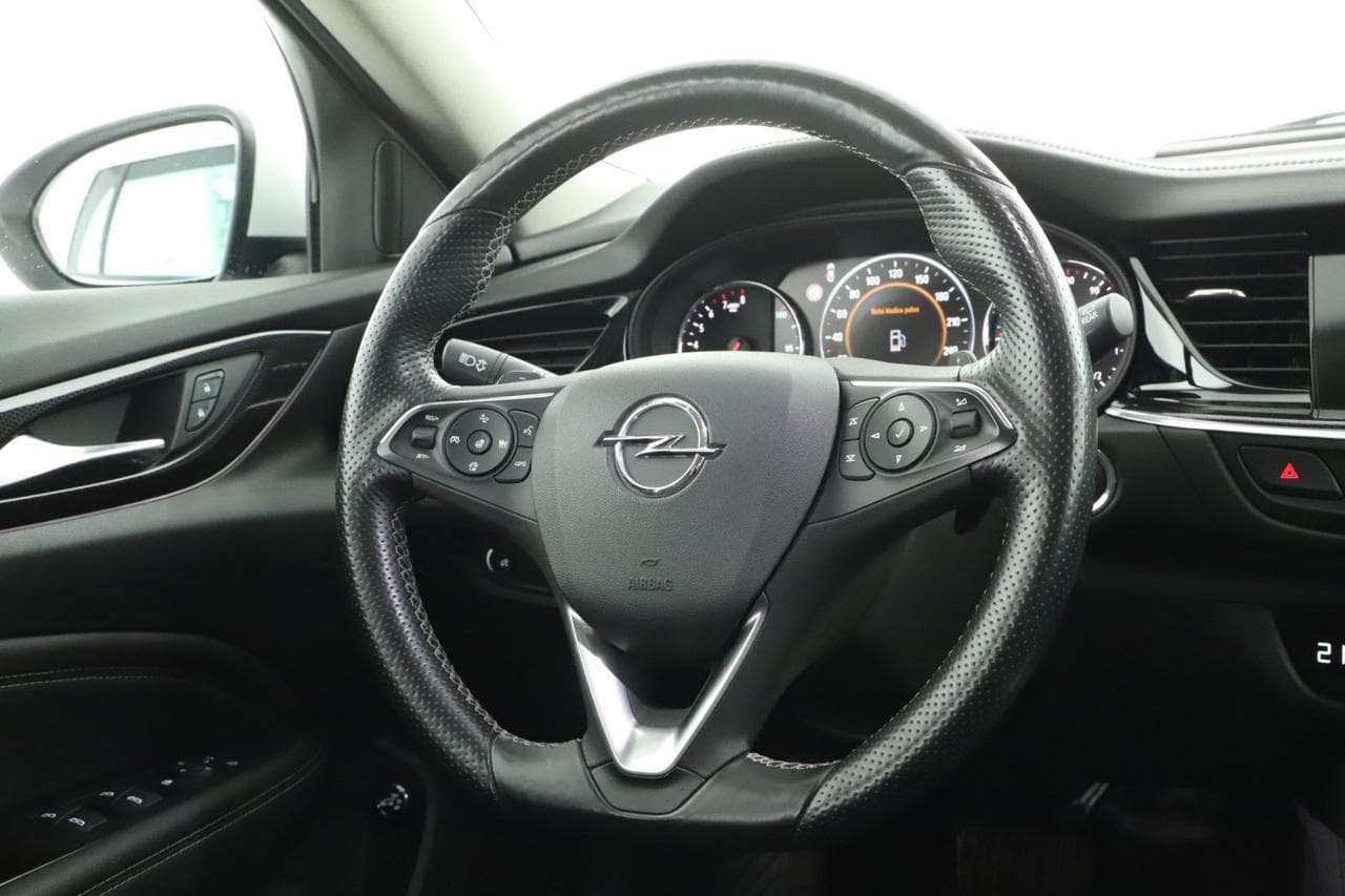 2018 Opel INSIGNIA - 14