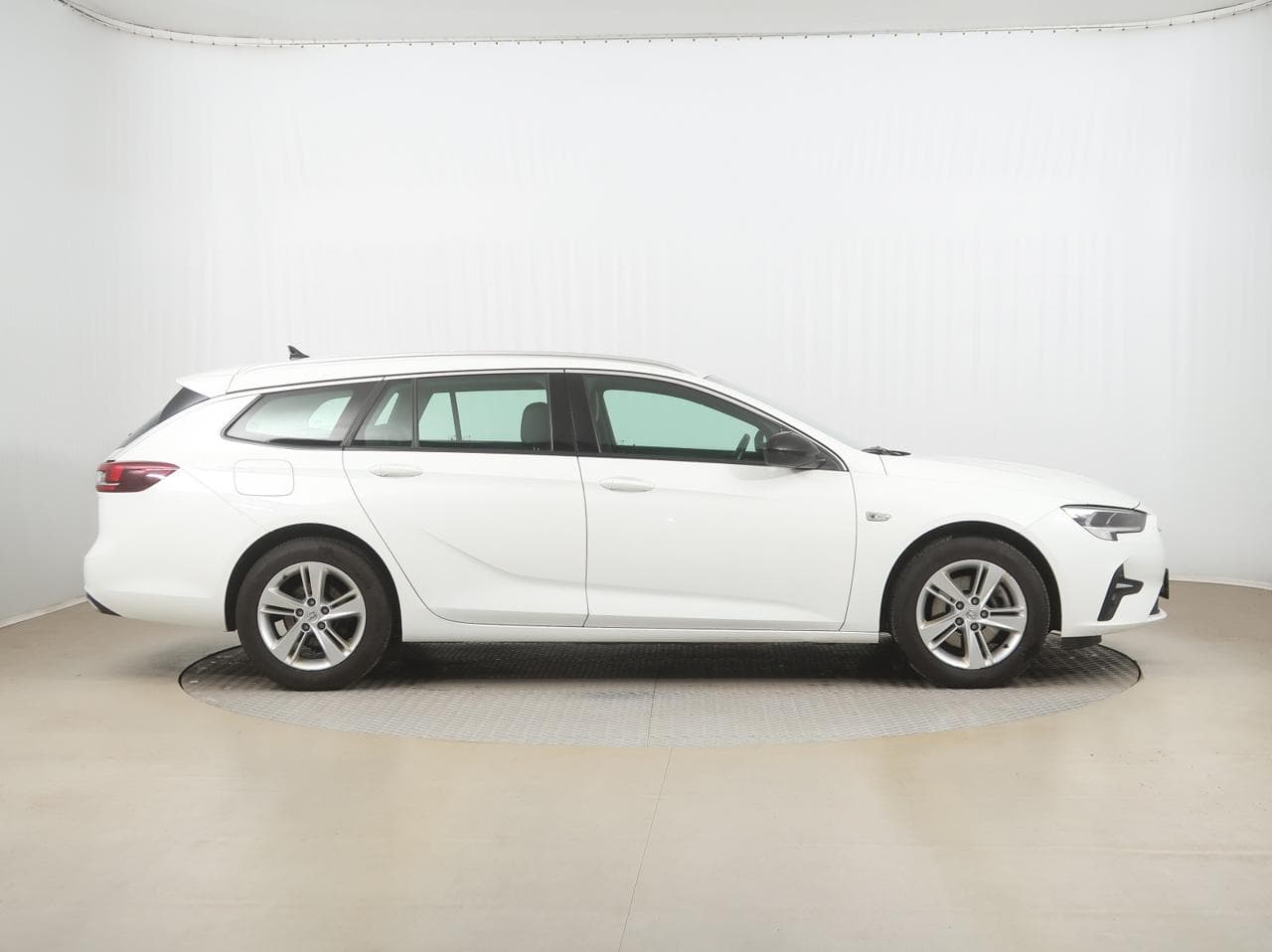 2021 Opel INSIGNIA - 8