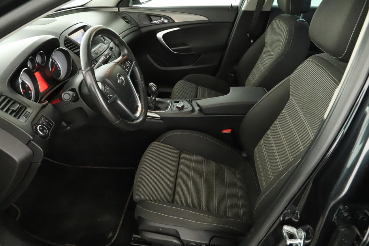 2012 Opel Insignia - 25