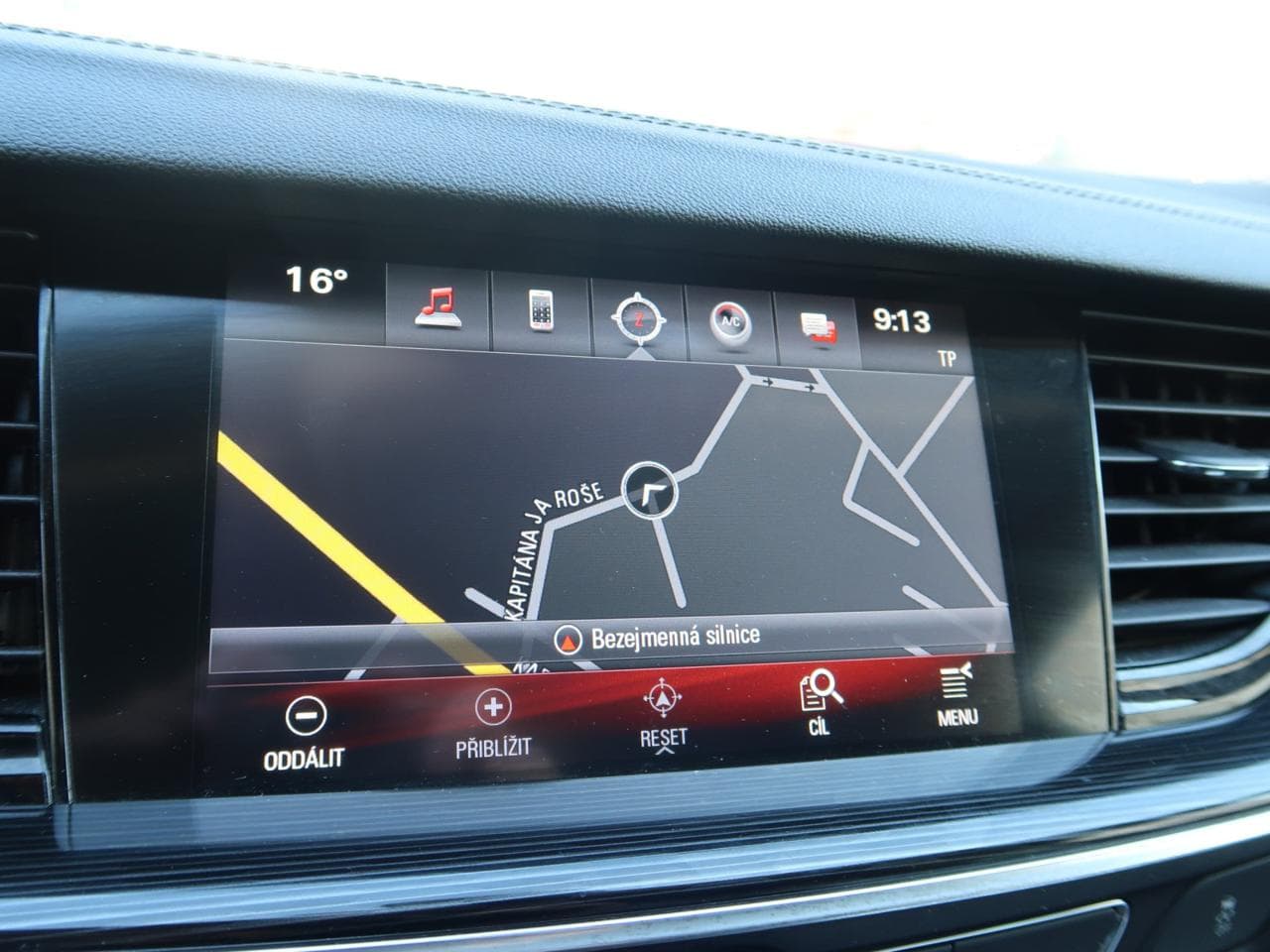 2018 Opel INSIGNIA - 30