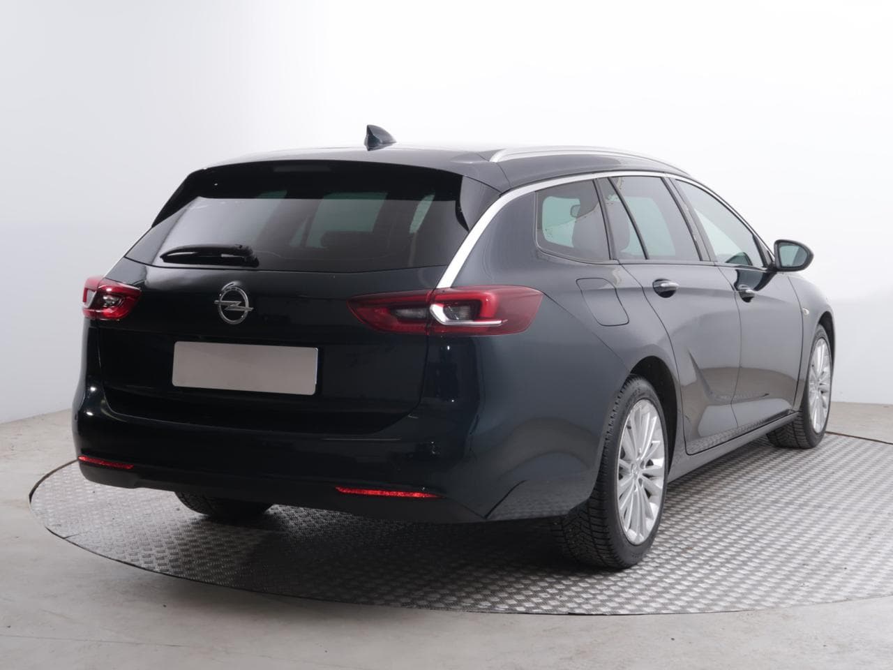 2018 Opel INSIGNIA - 8