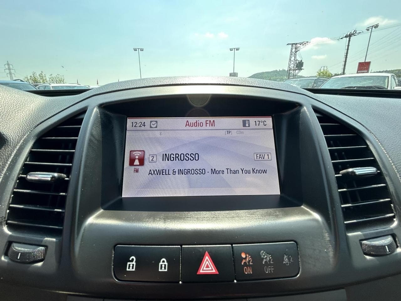 2013 Opel INSIGNIA - 23