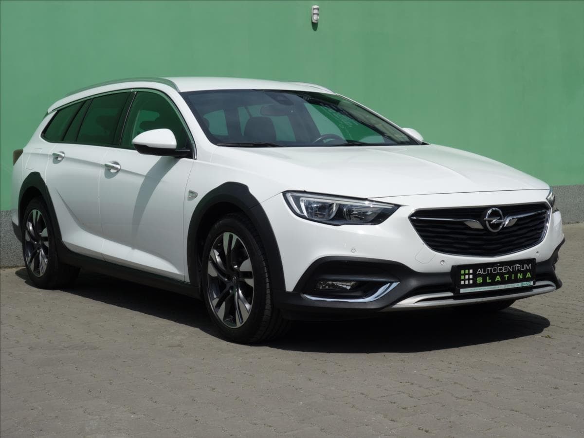 2018 Opel INSIGNIA - 11