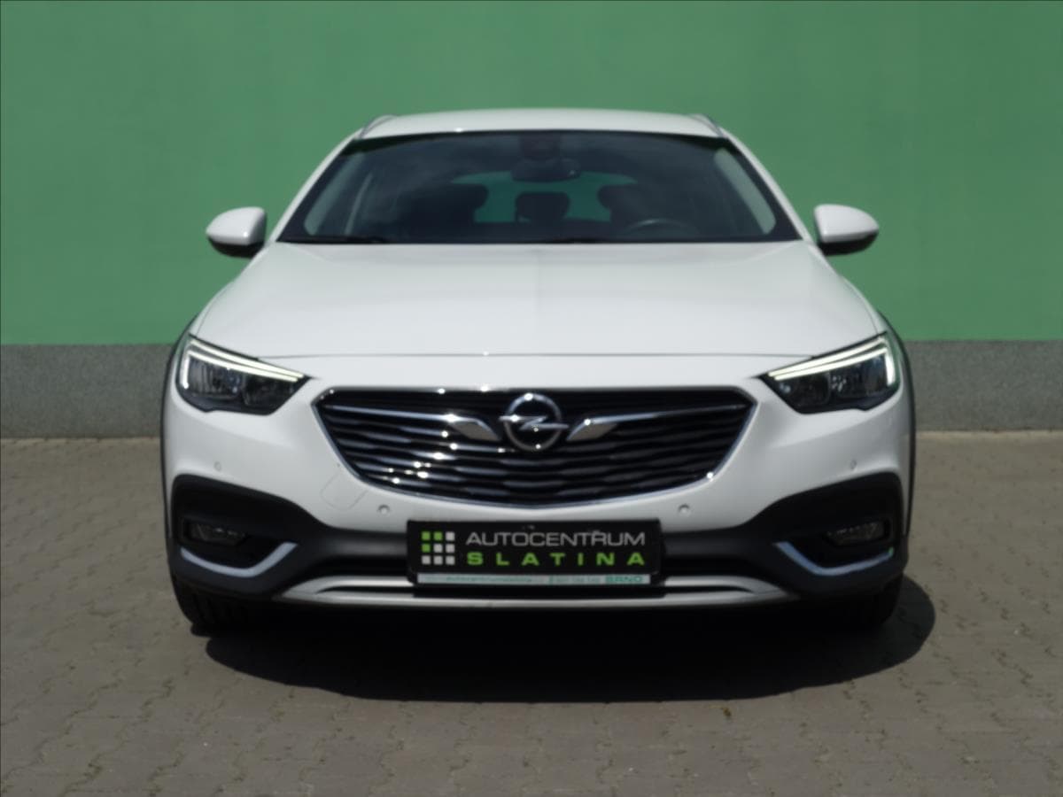 2018 Opel INSIGNIA - 9