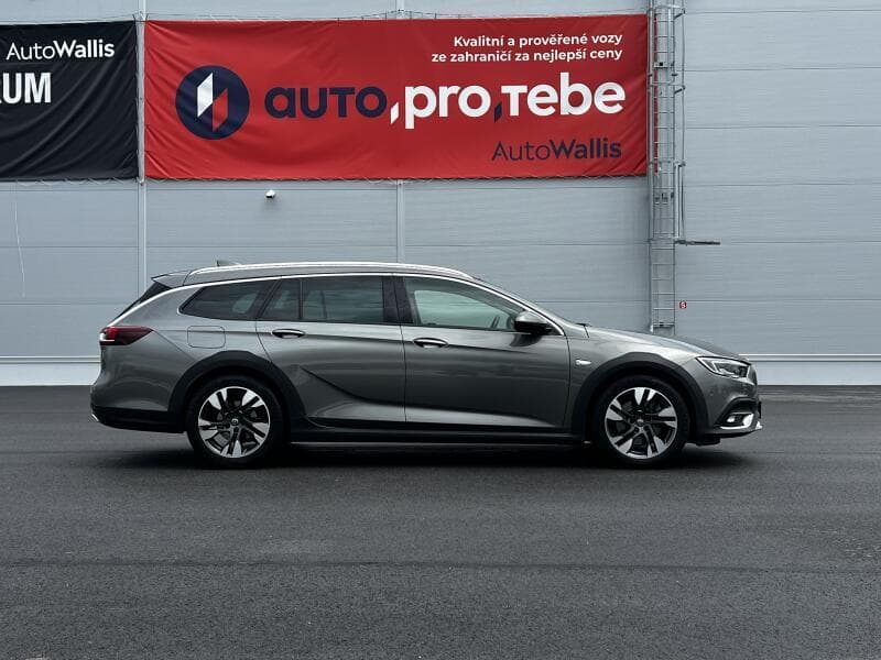 2018 Opel INSIGNIA - 6