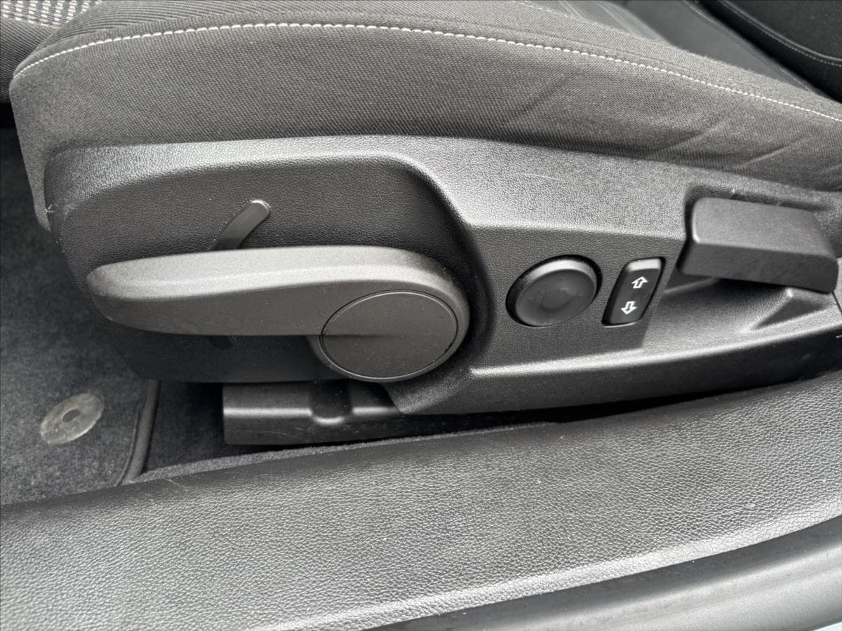2015 Opel INSIGNIA - 11
