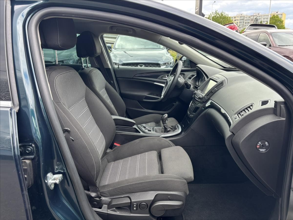 2015 Opel INSIGNIA - 19