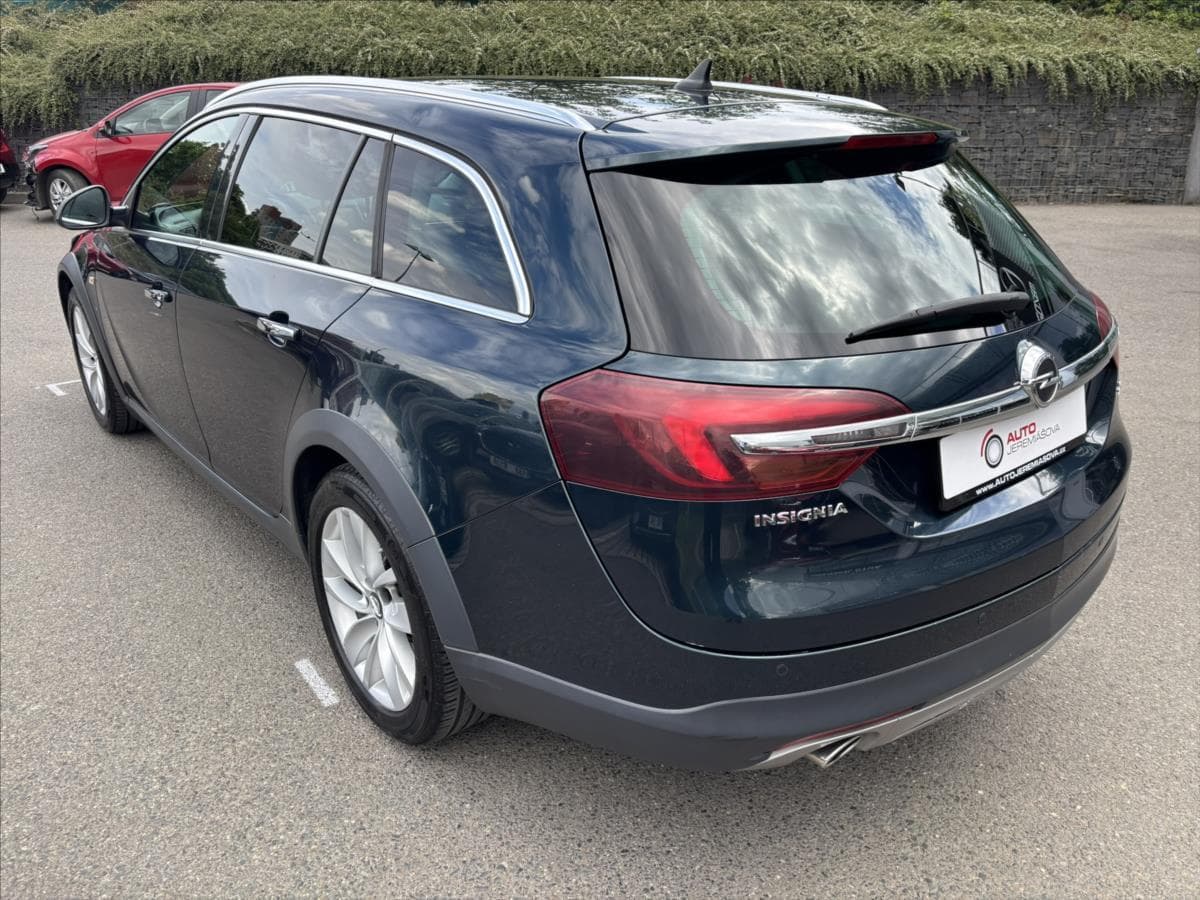2015 Opel INSIGNIA - 3