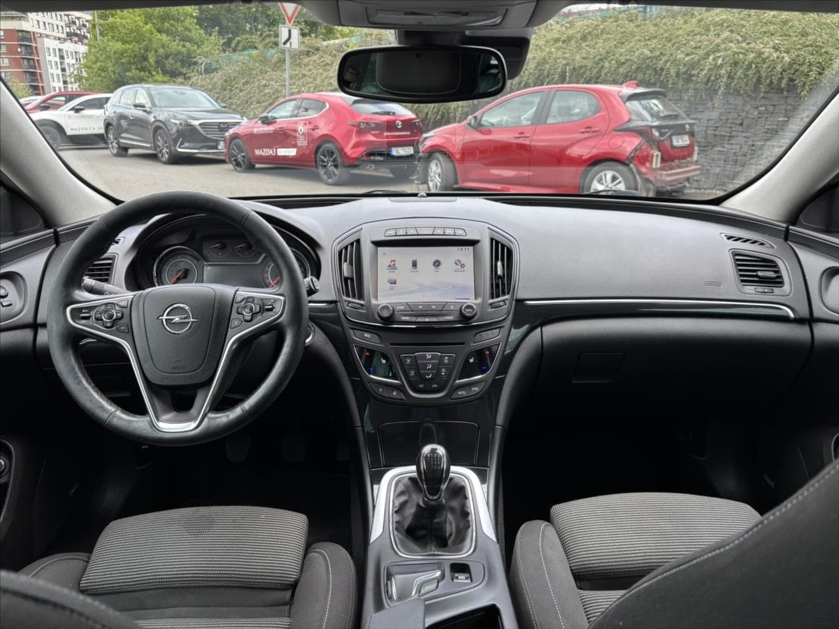 2015 Opel INSIGNIA - 9