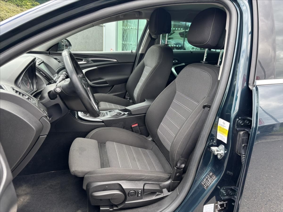 2015 Opel INSIGNIA - 10