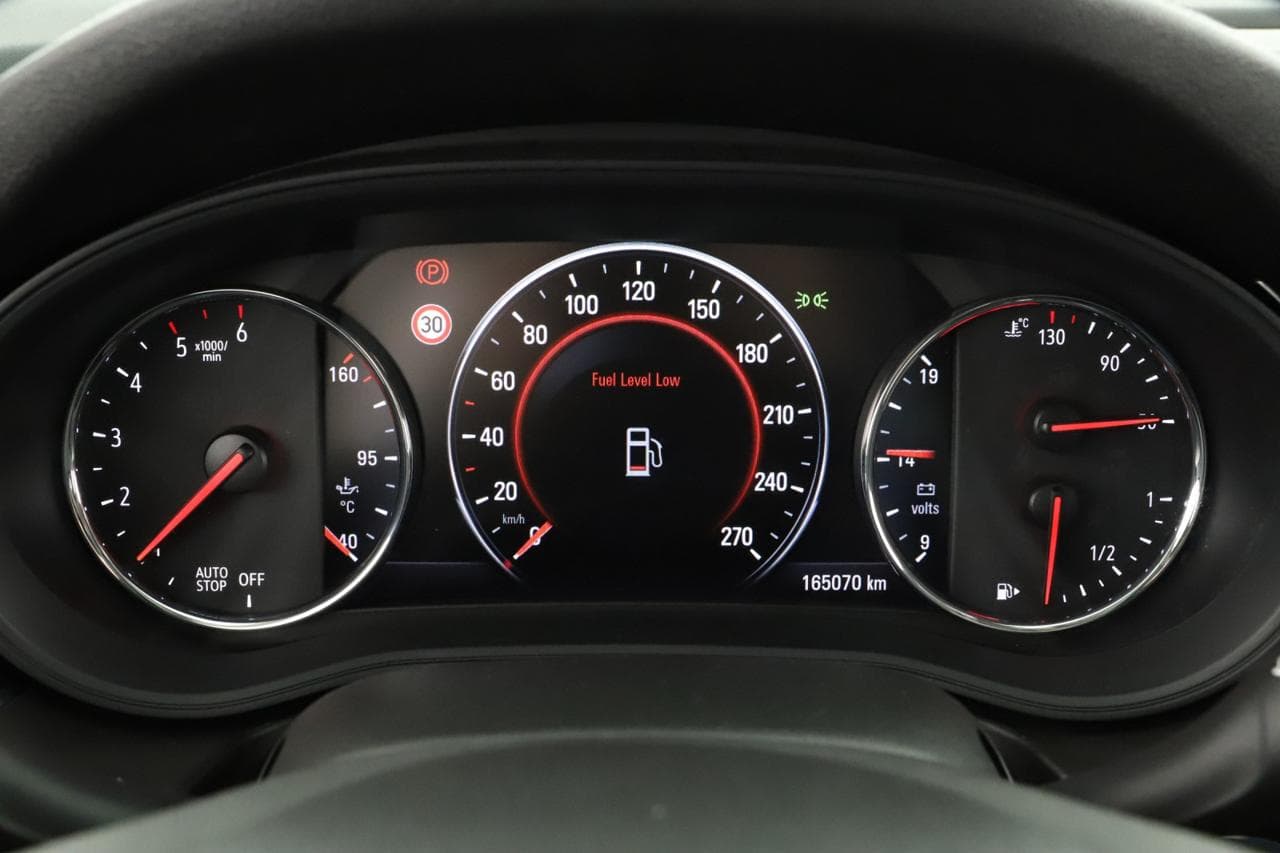 2017 Opel INSIGNIA - 28