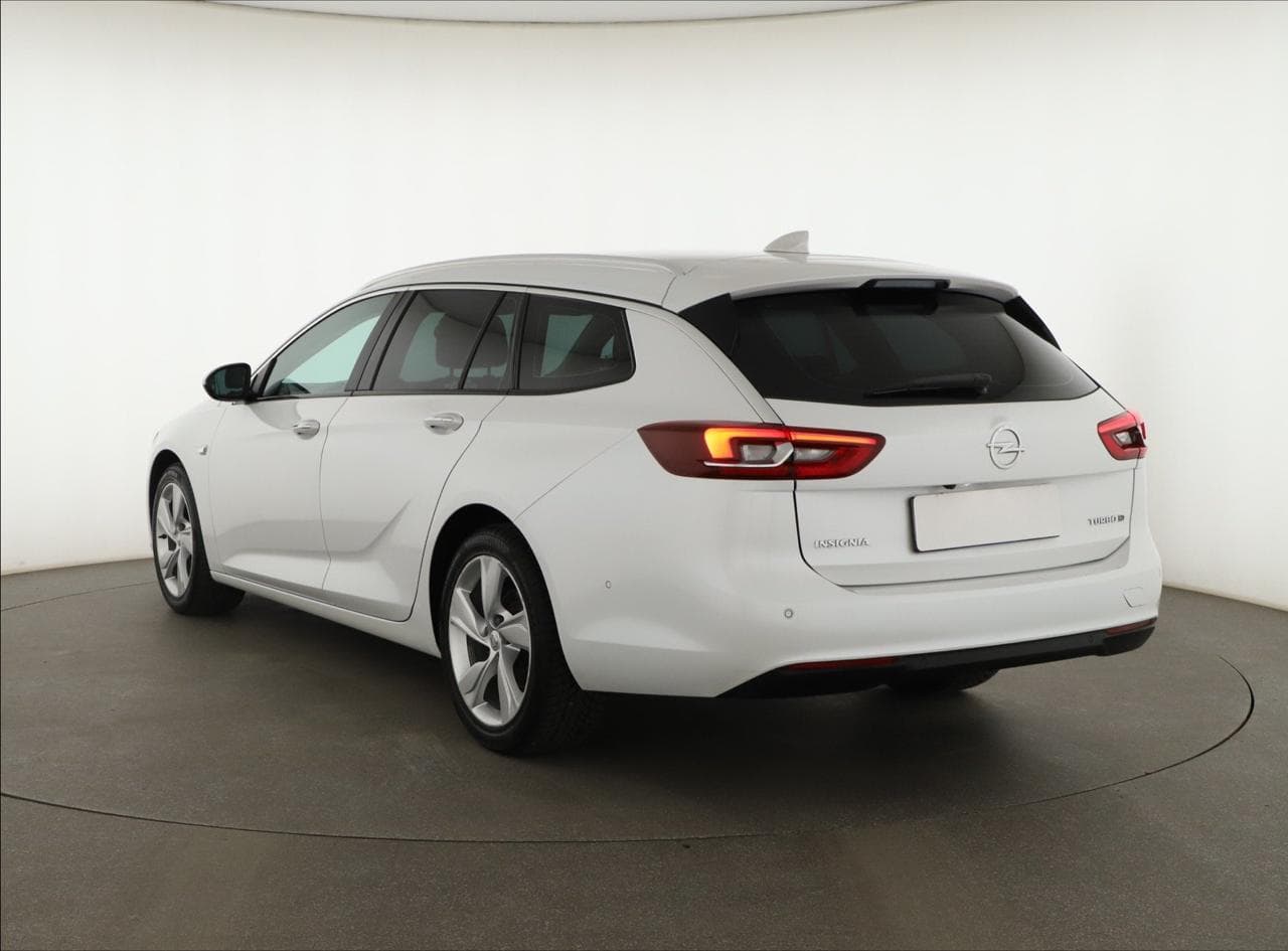 2017 Opel INSIGNIA - 9