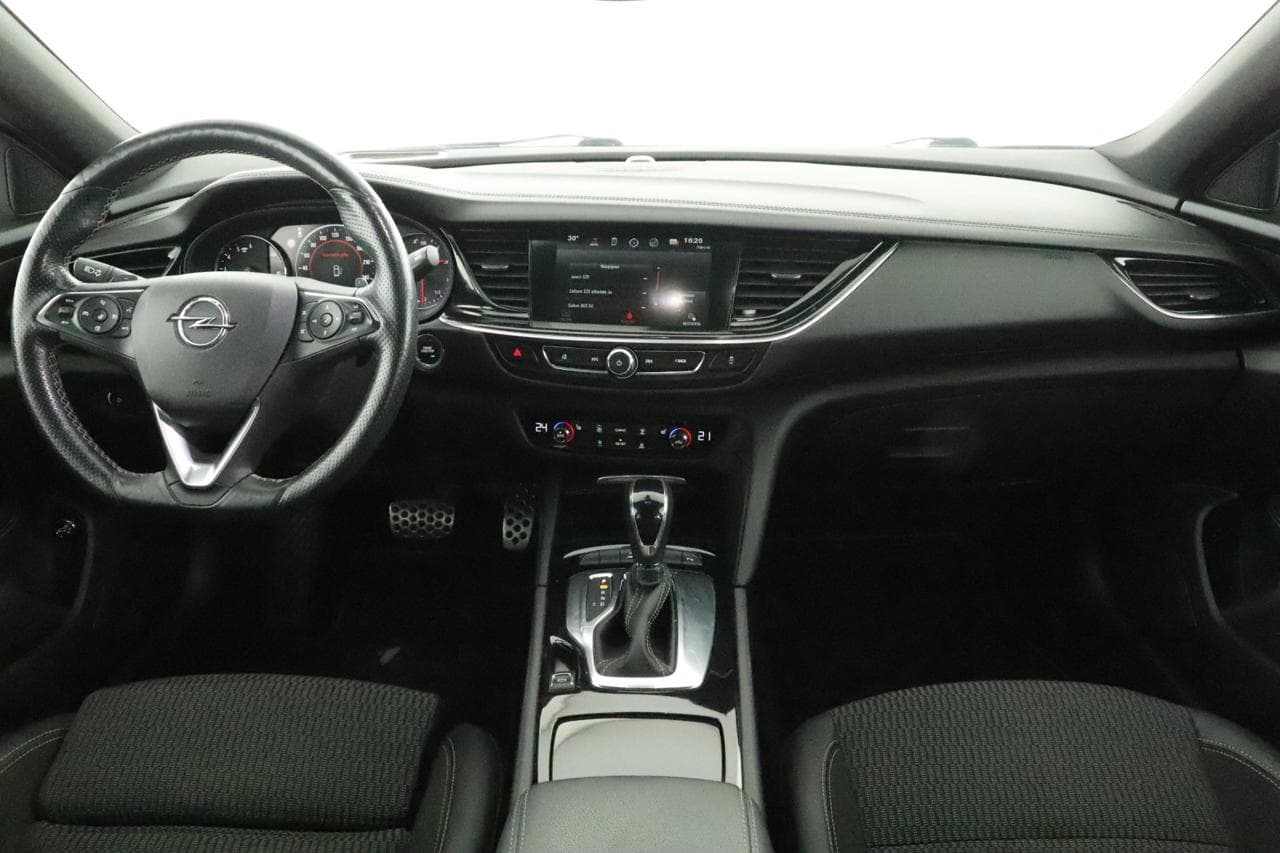 2018 Opel INSIGNIA - 12