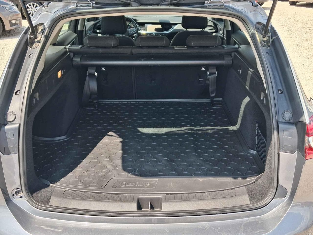 2018 Opel INSIGNIA - 13