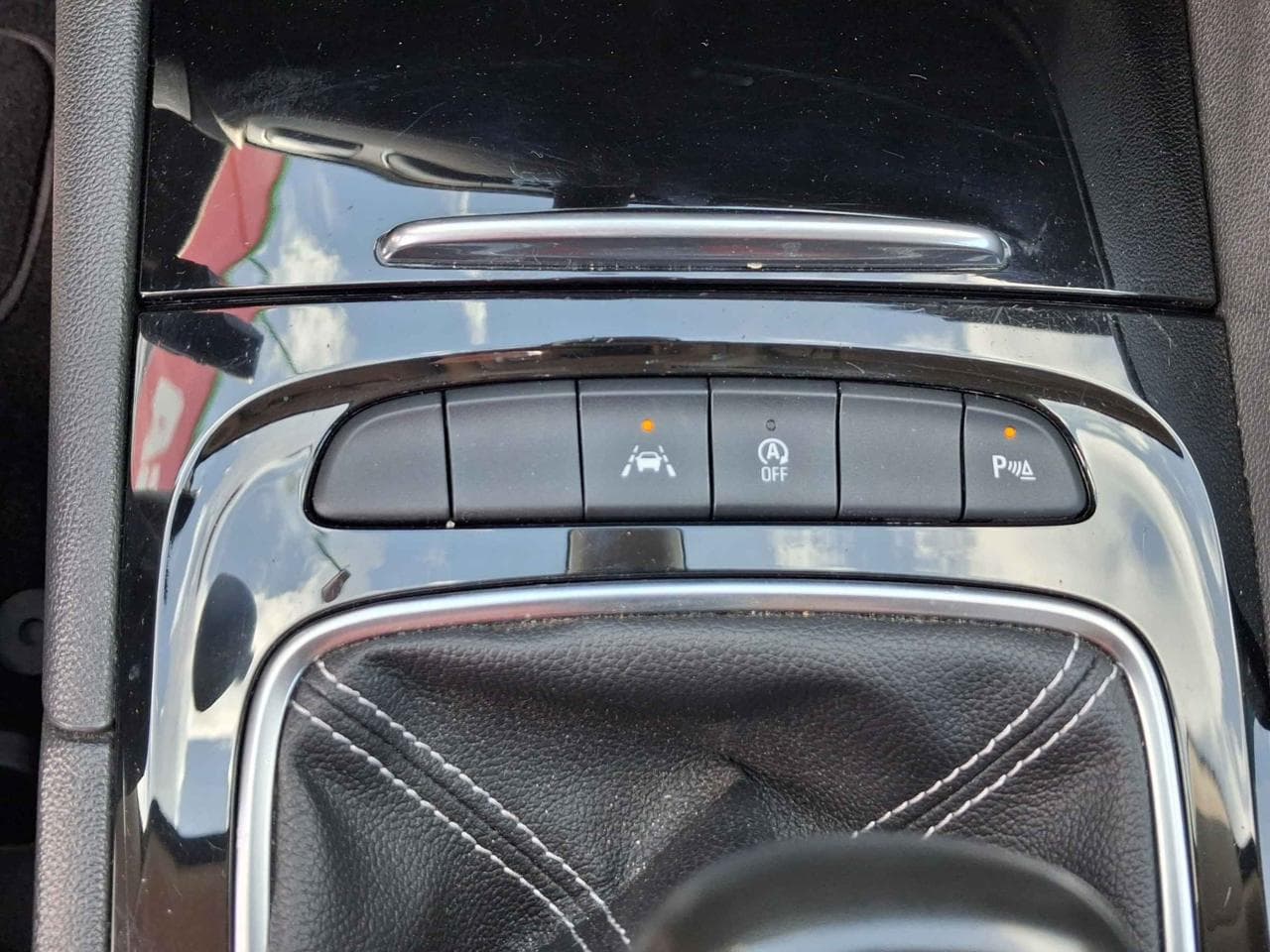 2018 Opel INSIGNIA - 33