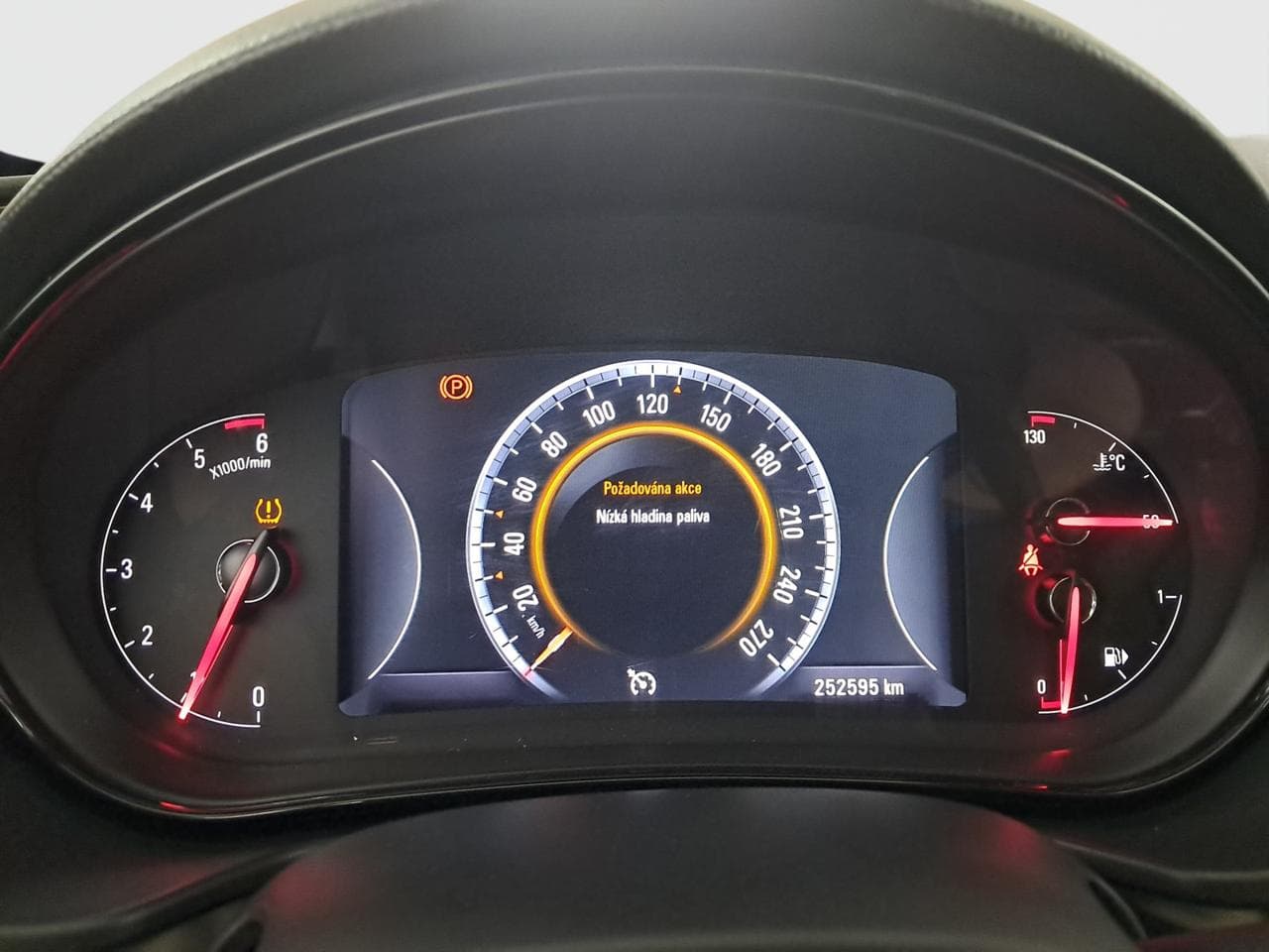 2015 Opel INSIGNIA - 33
