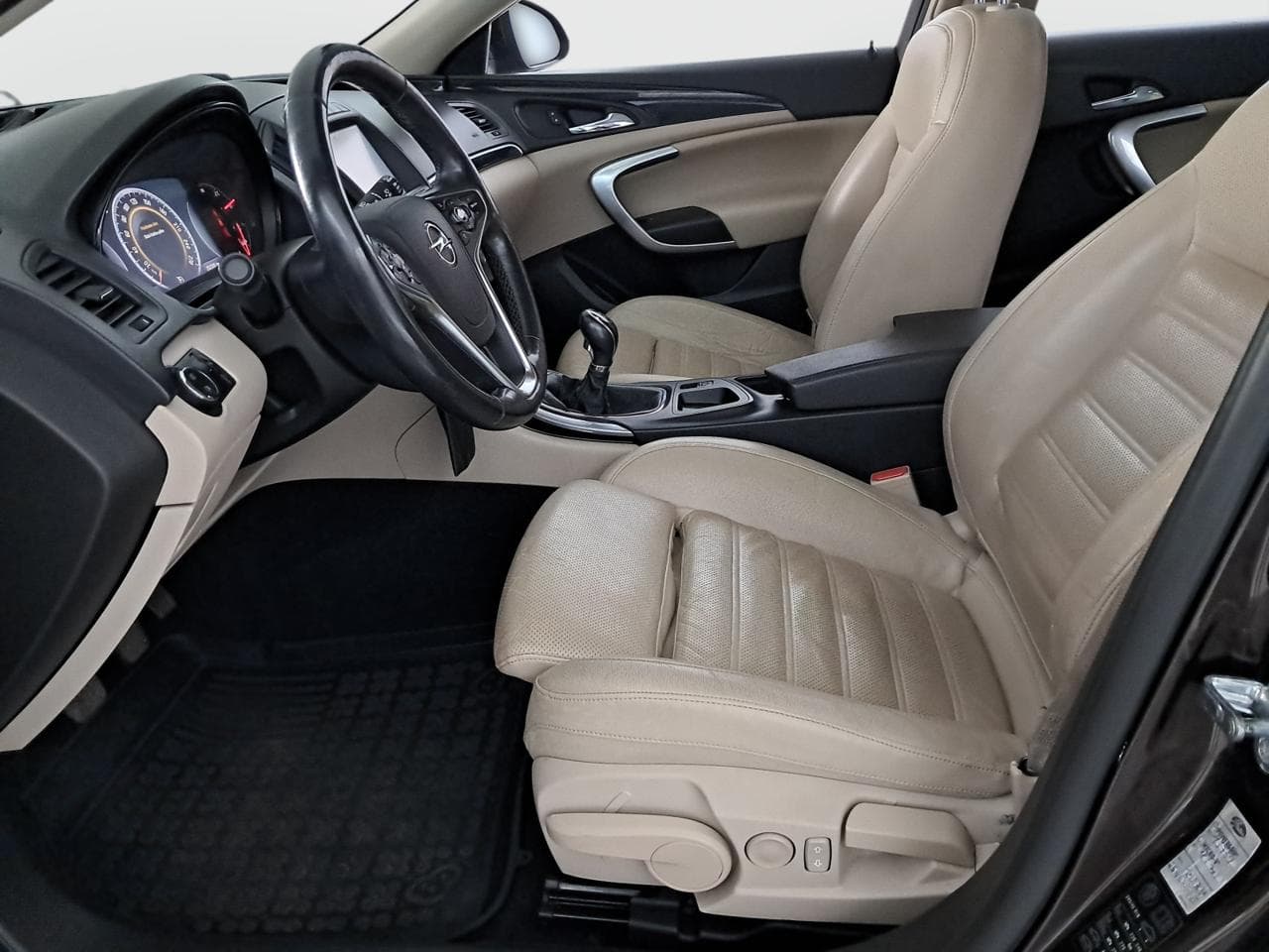 2015 Opel INSIGNIA - 31